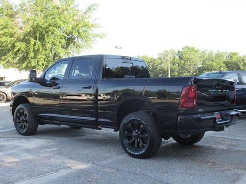 2025 RAM 2500 Laramie Crew Cab 4x4 6'4' Box