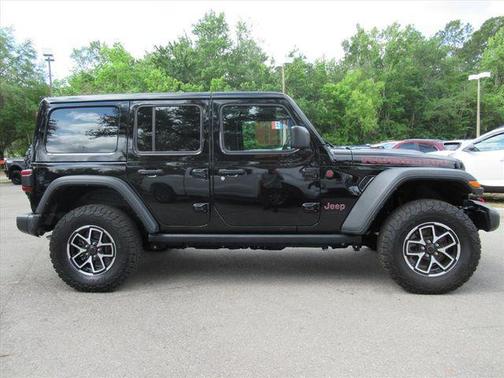 Black Clearcoat 2025 Jeep Wrangler Rubicon