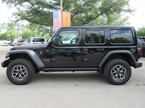 Black Clearcoat 2025 Jeep Wrangler Rubicon