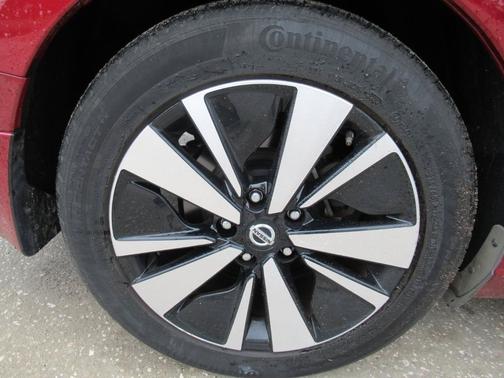 Scarlet Ember Tintcoat 2022 Nissan Altima 2.5 SV