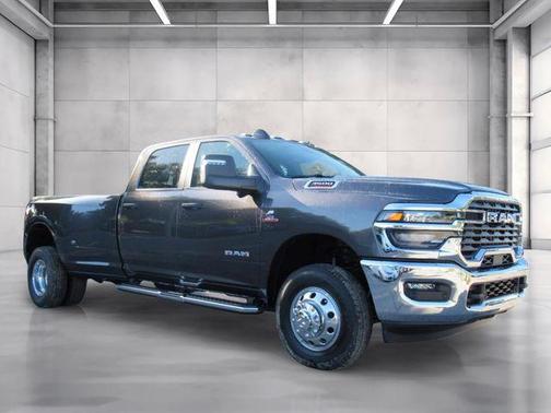 Granite Crystal Metallic Clearcoat 2026 RAM 3500 Big Horn Crew Cab 4x4 8' Box