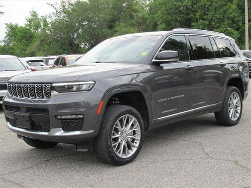 Diamond Black Crystal Pearlcoat 2023 Jeep Grand Cherokee L Summit