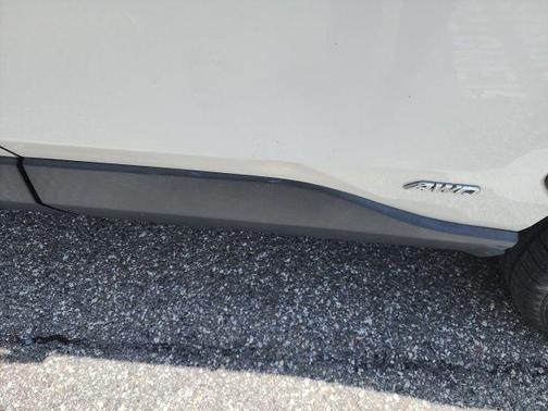 2019 Toyota RAV4 Hybrid SE