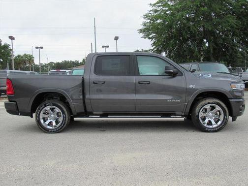 Granite Crystal Metallic Clearcoat 2026 RAM 1500 Big Horn/Lone Star