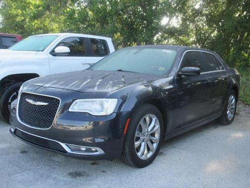 2016 Chrysler 300 S
