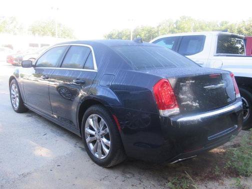 2016 Chrysler 300 S