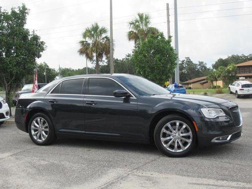 2016 Chrysler 300 S