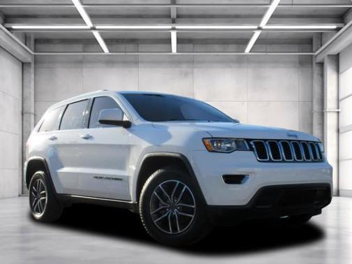 2019 Jeep Grand Cherokee Laredo
