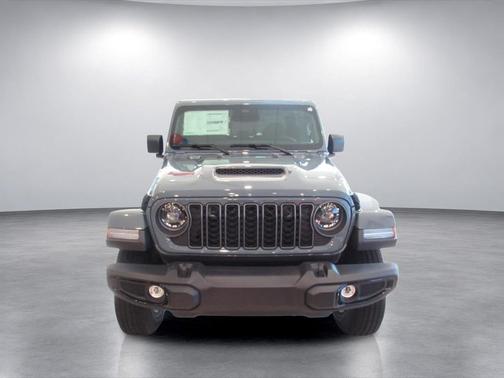 Anvil Clearcoat 2026 Jeep Gladiator Sport S