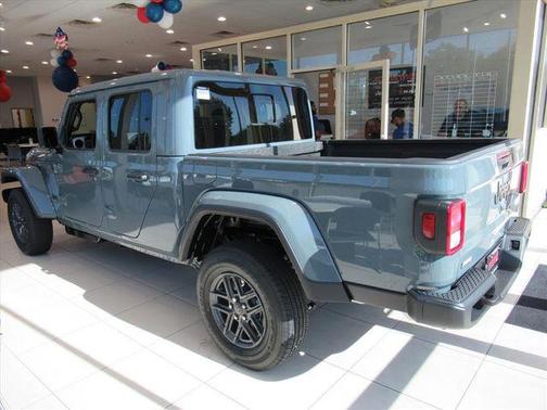 Anvil Clearcoat 2026 Jeep Gladiator Sport S