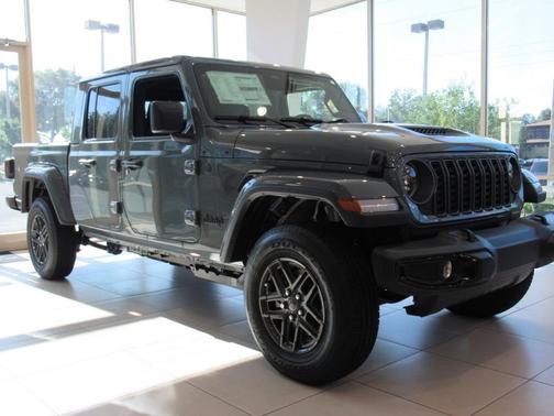 Anvil Clearcoat 2026 Jeep Gladiator Sport S
