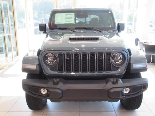 Anvil Clearcoat 2026 Jeep Gladiator Sport S