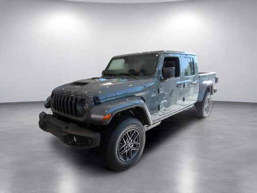 Anvil Clearcoat 2026 Jeep Gladiator Sport S