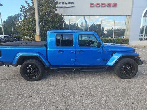 2025 Jeep Gladiator Nighthawk