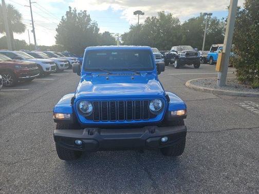 2025 Jeep Gladiator Nighthawk