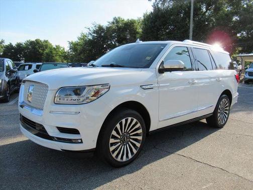 Pristine White 2021 Lincoln Navigator Reserve