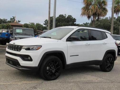 2026 Jeep Compass Latitude Altitude