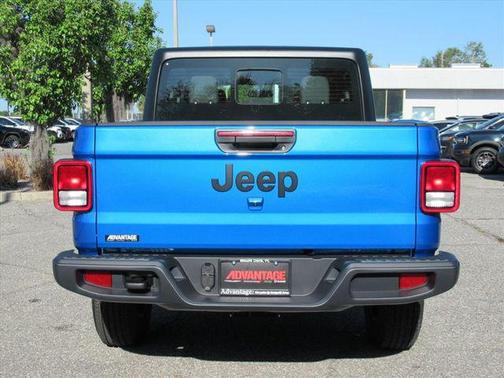 Hydro Blue Pearlcoat 2026 Jeep Gladiator Sport