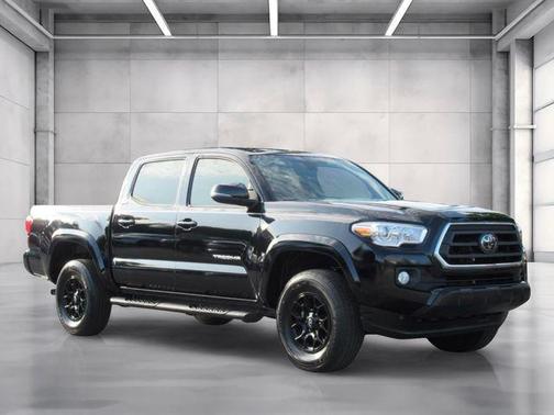 Midnight Black Metallic 2022 Toyota Tacoma SR5