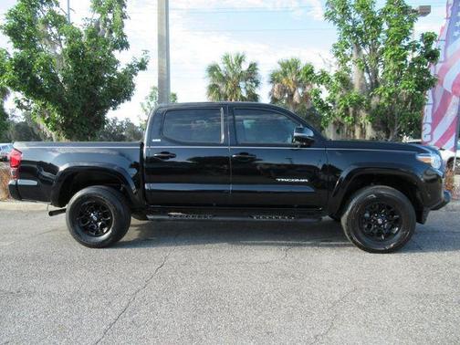 Midnight Black Metallic 2022 Toyota Tacoma SR5