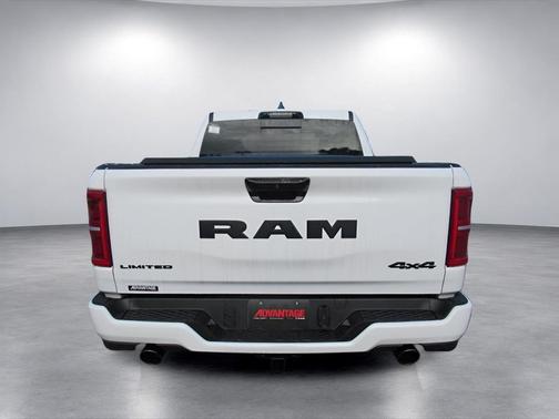 Bright White Clearcoat 2027 RAM 1500 Limited