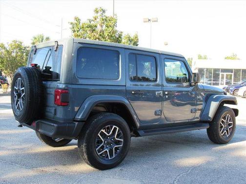 2026 Jeep Wrangler 4-Door Sahara 4x4