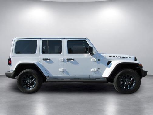 Bright White Clearcoat 2026 Jeep Wrangler 4-Door 85th Anniversary Edition