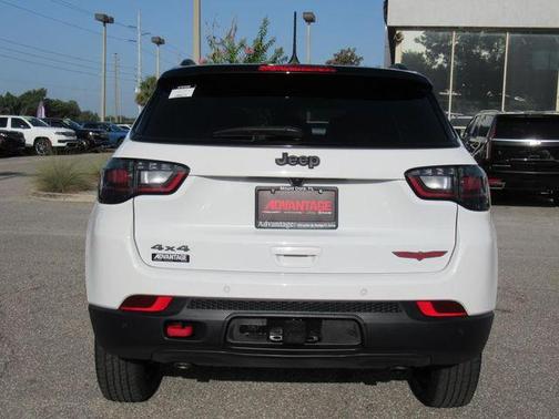 2023 Jeep Compass Trailhawk