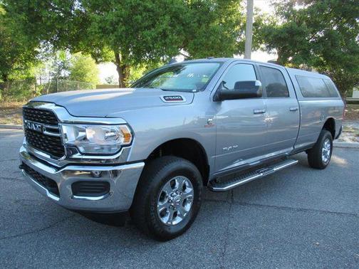 Billet Silver Metallic Clearcoat 2022 RAM 2500 Big Horn Crew Cab 4x4 8' Box