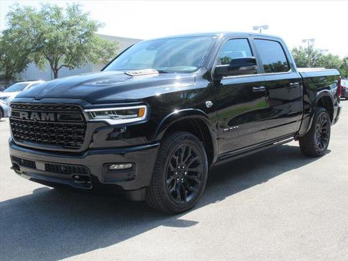 Diamond Black Crystal Pearlcoat 2026 RAM 1500 Limited
