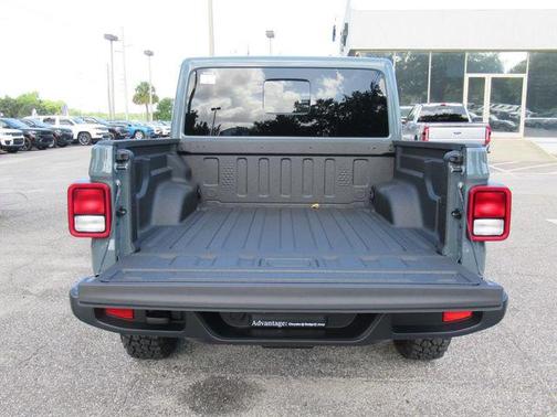 2025 Jeep Gladiator High Tide
