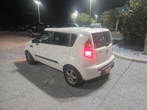 2010 Kia Soul !
