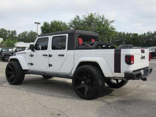 2022 Jeep Gladiator Sport