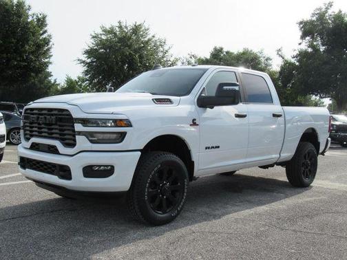 2025 RAM 2500 Big Horn Crew Cab 4x4 6'4' Box