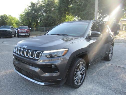 Granite Crystal Metallic Clearcoat 2023 Jeep Compass Limited