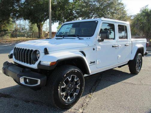 2026 Jeep Gladiator Sahara 4x4