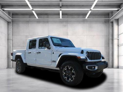 2026 Jeep Gladiator Sahara 4x4
