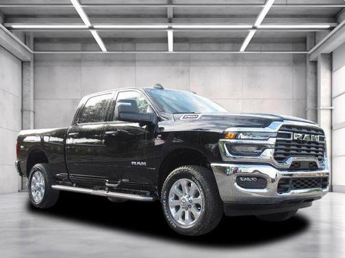 Diamond Black Crystal Pearlcoat 2026 RAM 2500 Big Horn Crew Cab 4x4 6'4' Box