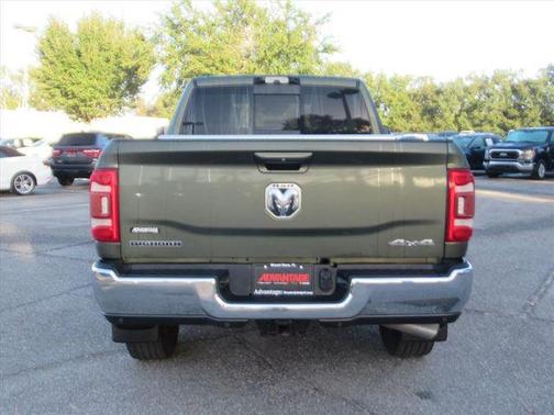 2020 RAM 3500 Big Horn Crew Cab 4x4 6'4' Box