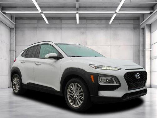2021 Hyundai KONA SEL