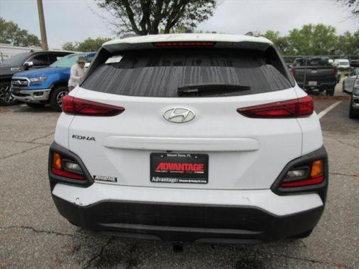 2021 Hyundai KONA SEL