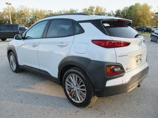 2021 Hyundai KONA SEL