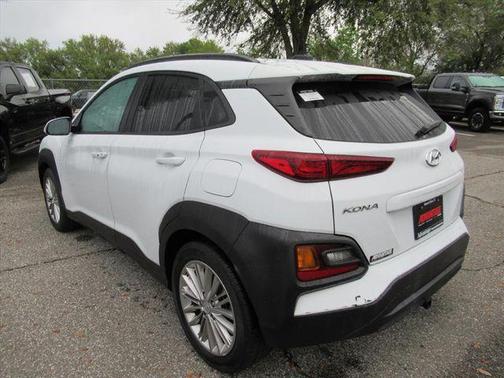2021 Hyundai KONA SEL
