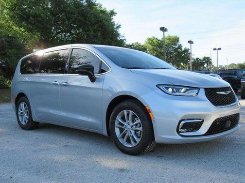 Silver Mist Clearcoat 2026 Chrysler Pacifica Select FWD