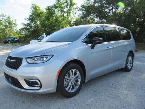 Silver Mist Clearcoat 2026 Chrysler Pacifica Select FWD