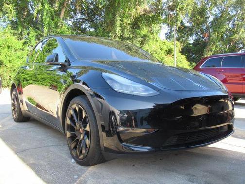 2022 Tesla Model Y Long Range Dual Motor All-Wheel Drive
