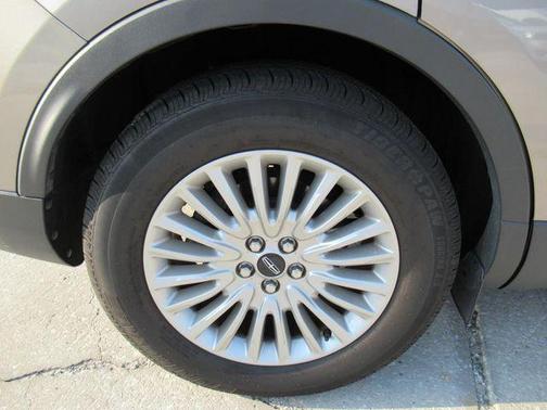 Iced Mocha 2020 Lincoln Nautilus Standard