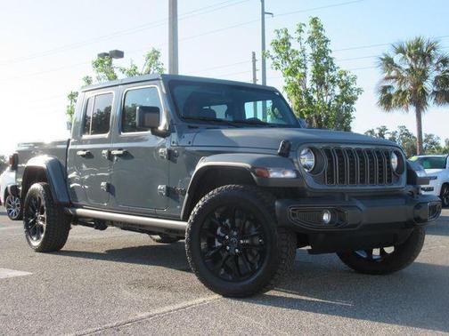 2025 Jeep Gladiator Nighthawk