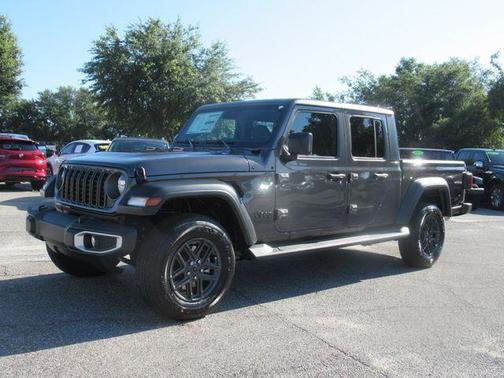 2025 Jeep Gladiator Sport S