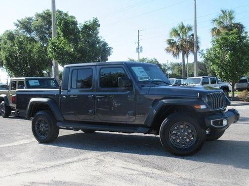 2025 Jeep Gladiator Sport S